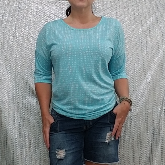 **PRICE DROP!!** LulaRoe Irma - Size L - Picture 6 of 8